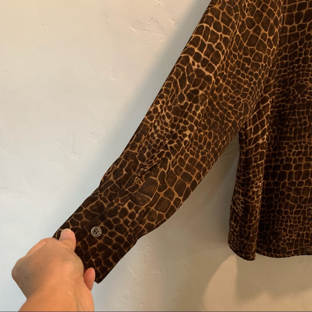 Liz Claiborne Blouse Animal Print Long Sleeve Size XL - Picture 4 of 12